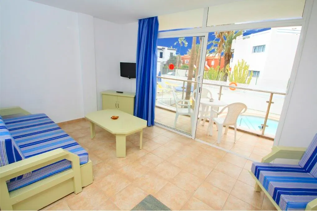APARTAMENTOS KARINA