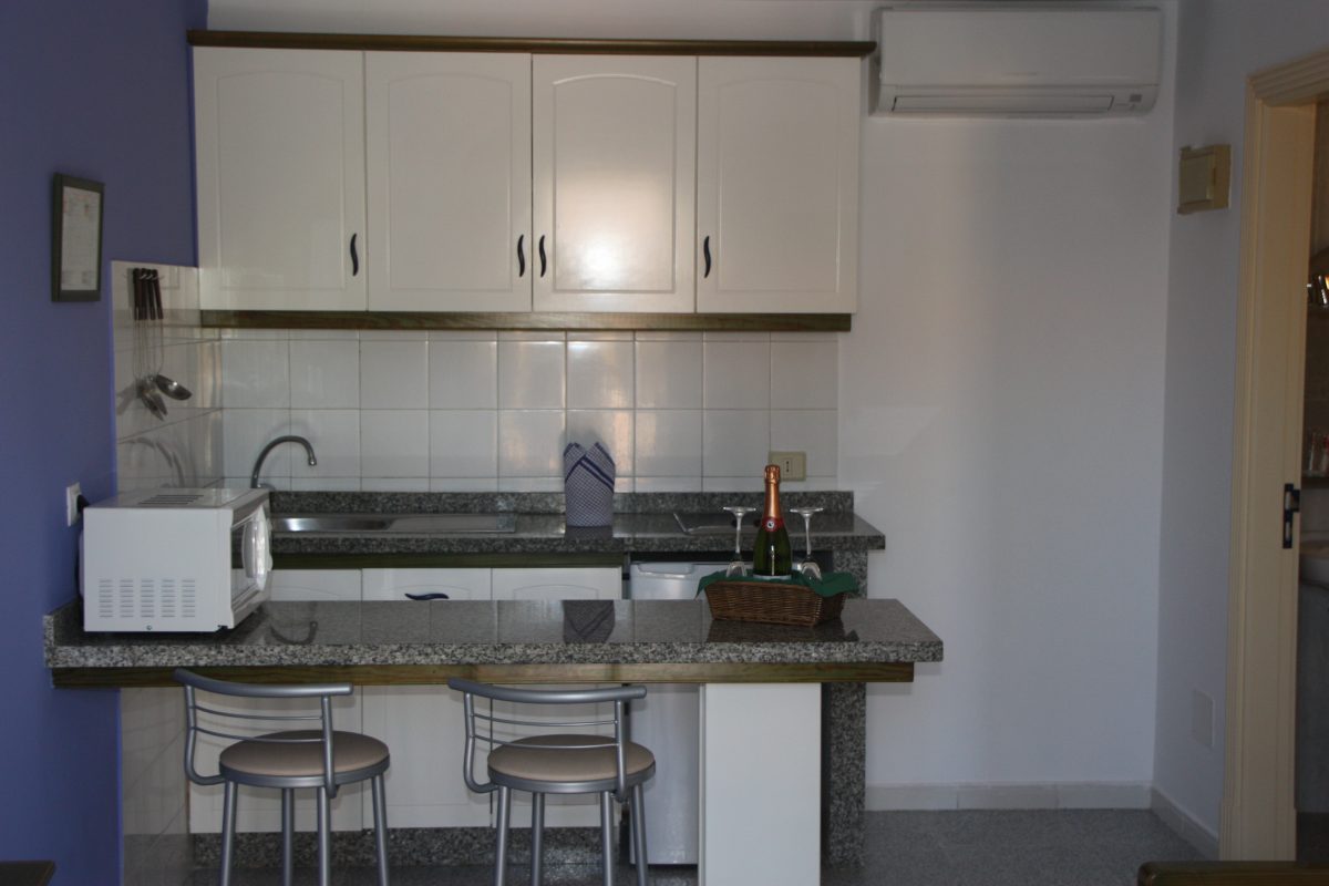 APARTAMENTOS KARINA