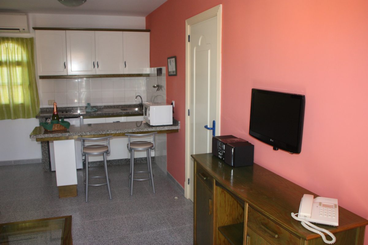 APARTAMENTOS KARINA
