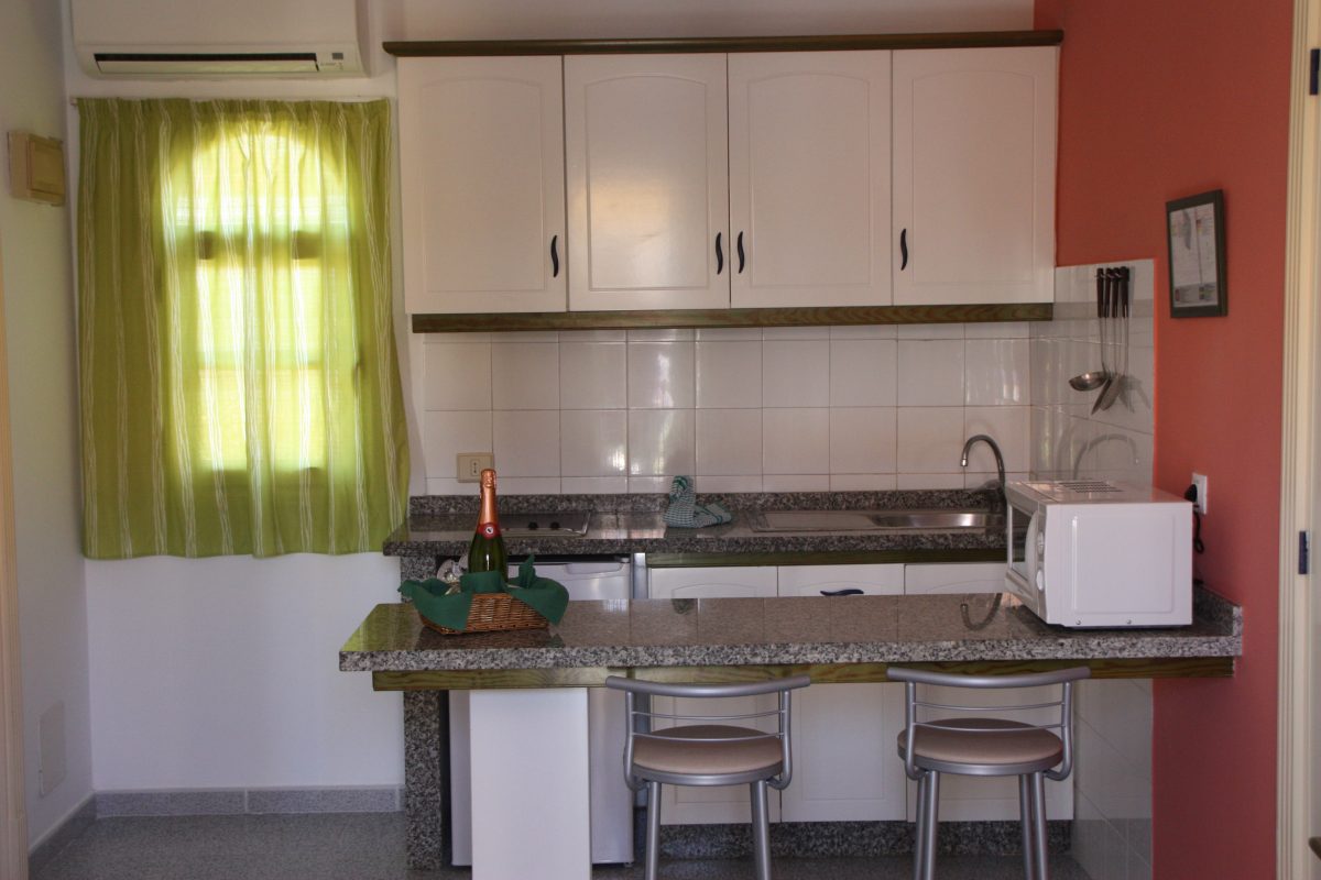 APARTAMENTOS KARINA