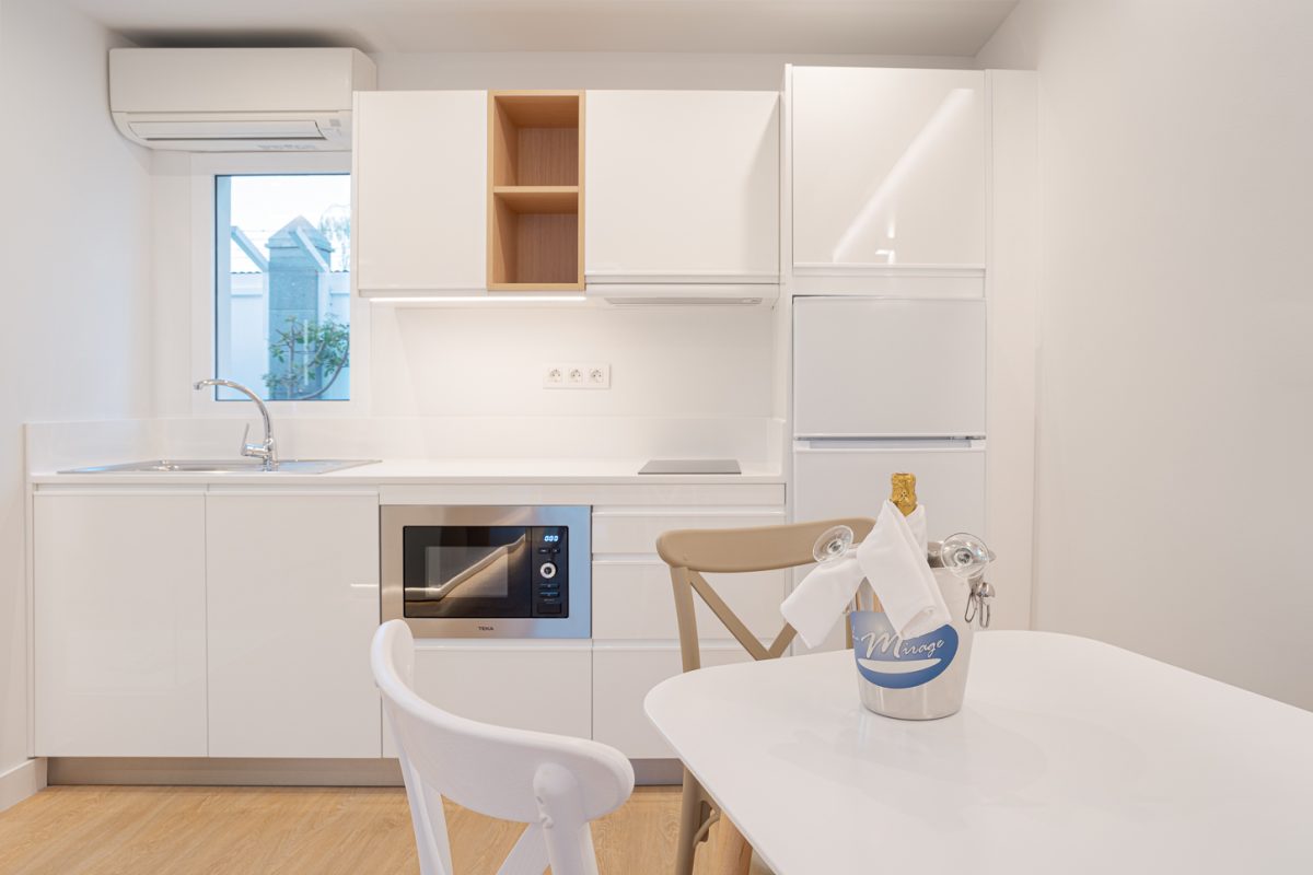 APARTAMENTOS KARINA