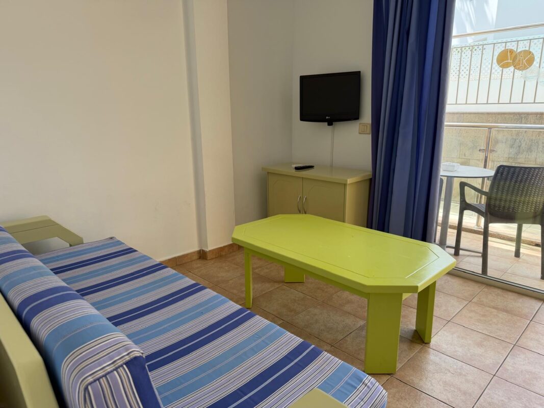 APARTAMENTOS KARINA