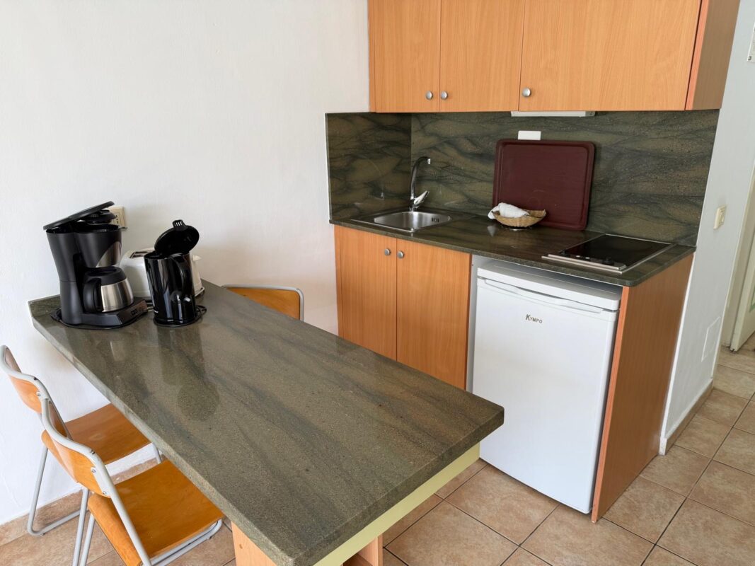 APARTAMENTOS KARINA