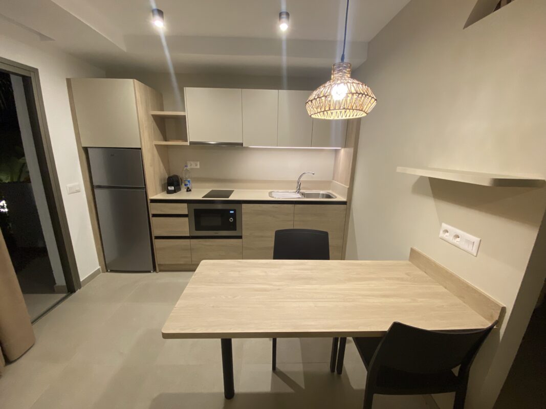 APARTAMENTOS KARINA
