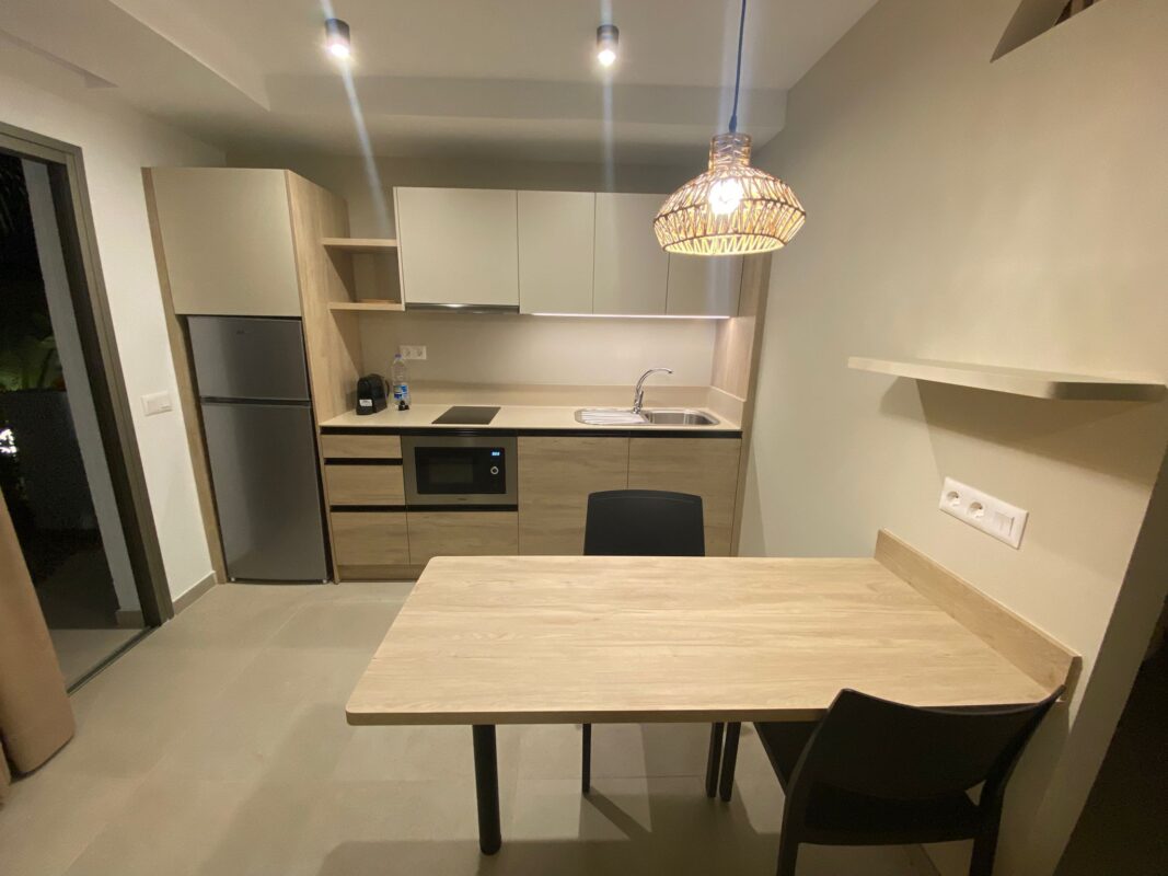 APARTAMENTOS KARINA
